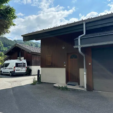 50m² A Morillon, Proche Bleu, Parking - Fr-1-642-42 *